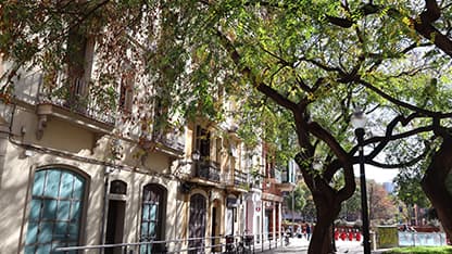 Descubre el barrio mediante fotos.
